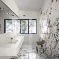 Carrelages marbre Marazzi dans une salle de douche