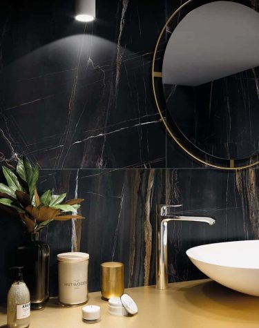 Les carrelages de salle de bain en marbre de Caro Confort : l’élégance à l’état pur !