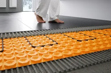 Ditra-Heat : L’alternative performante aux sèche-serviettes traditionnels